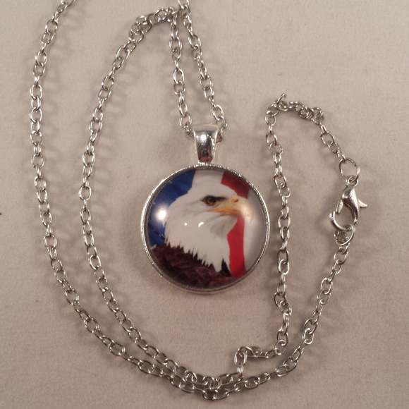 Mens Silver Bald Eagle Cabochon Pendant Necklace Party Gift - Picture 2 of 2